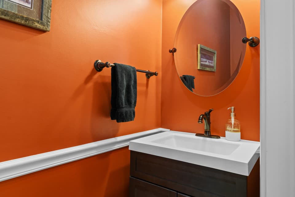 2130 Lubna Drive, photo 18 of 40