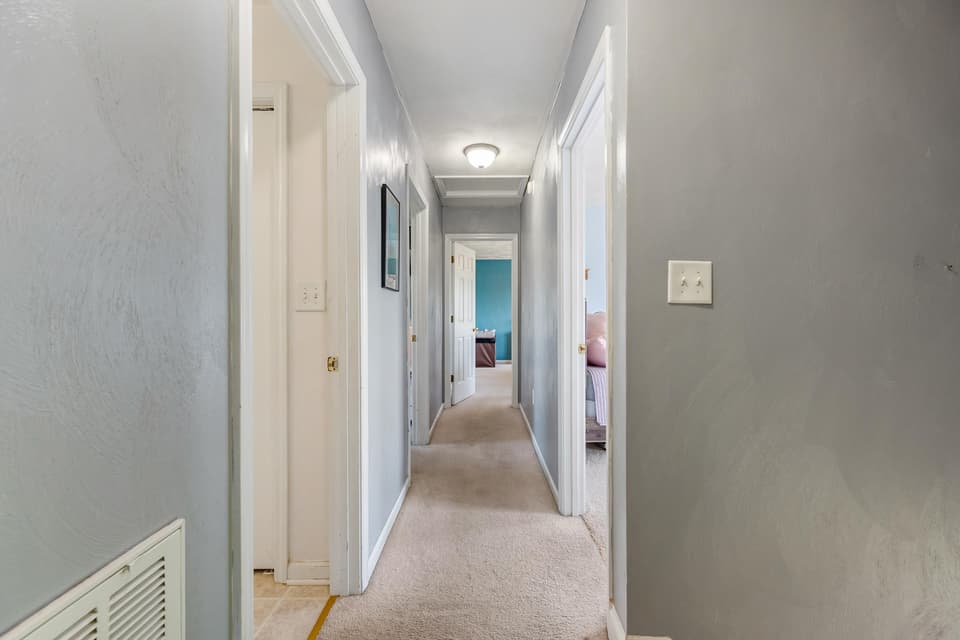 210 Berkshire Drive, photo 25 of 40