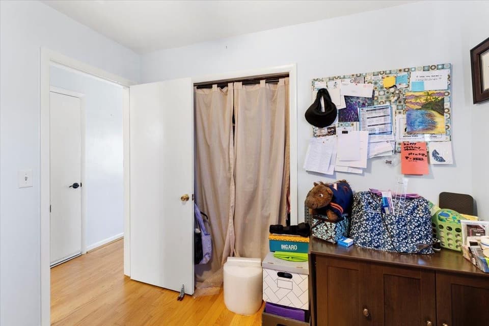 60 Overland Drive, photo 16 of 38
