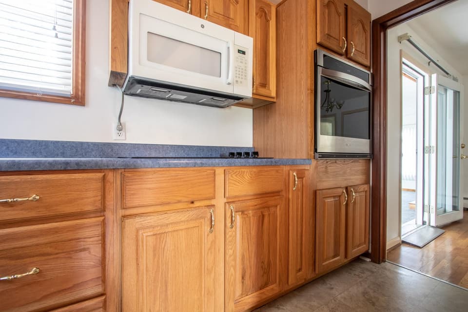 185 Overhill Road SE, photo 11 of 40
