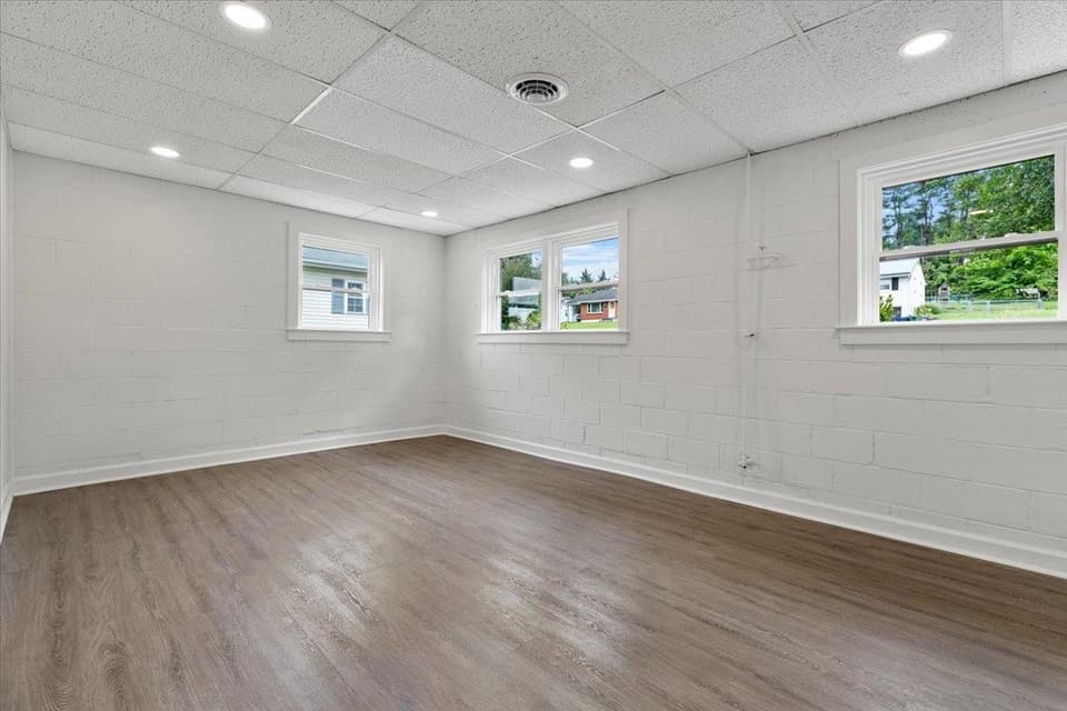 950 McHenry Avenue, photo 33 of 40