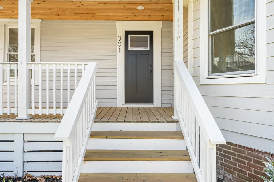 301 Park Street, photo 6 of 40