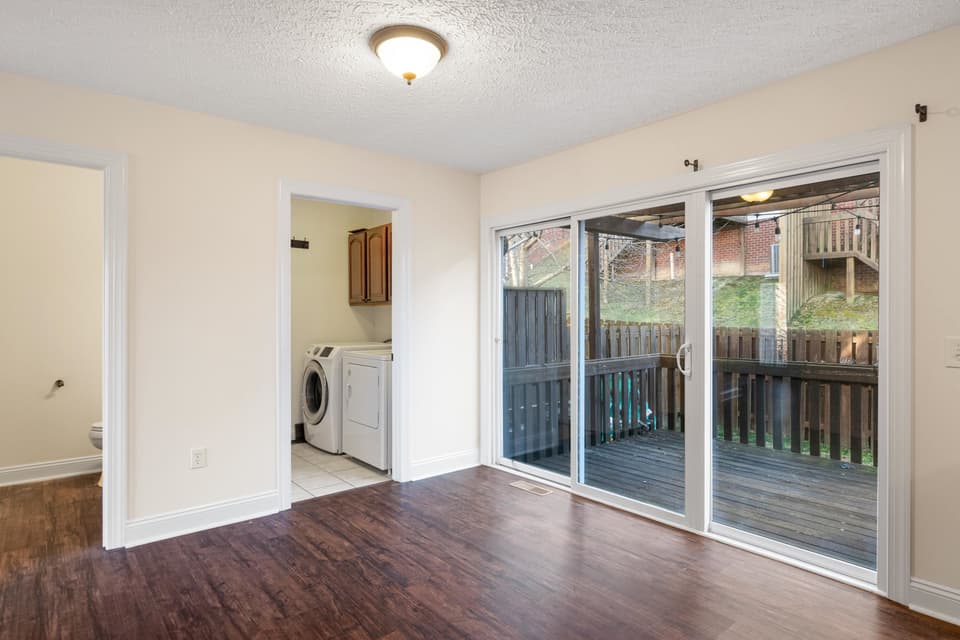 560 Oak Tree Boulevard, photo 14 of 40