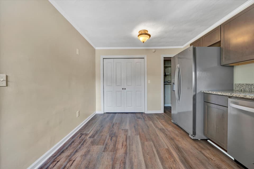 460 Chrisman Street, photo 7 of 25