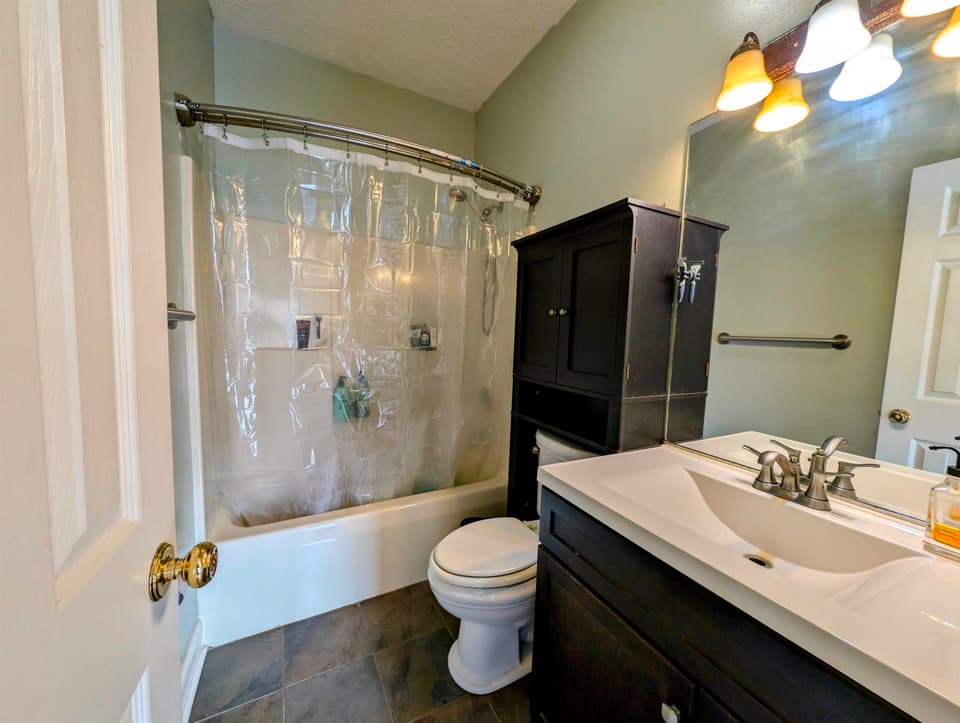 220 Gold Leaf Drive, photo 16 of 19