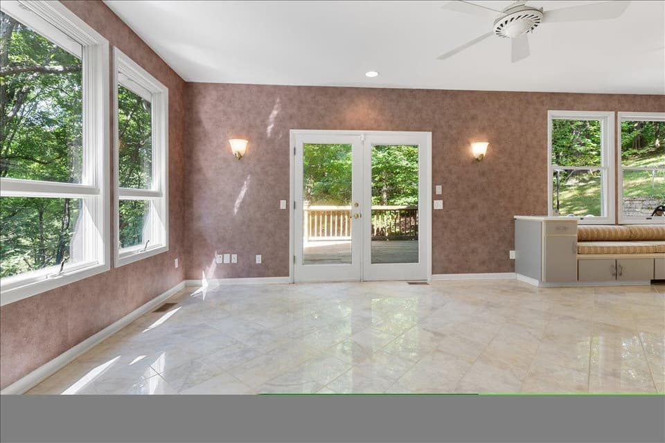 180 Brilliant Drive, photo 7 of 40