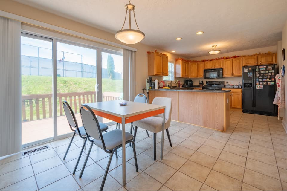 320 Tall Oak Boulevard, photo 14 of 40