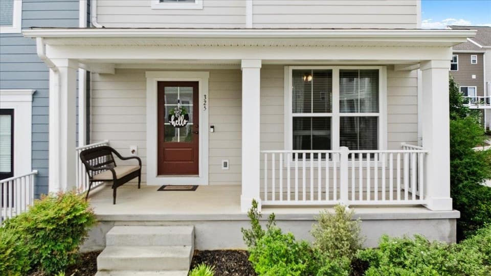 325 John Adams Drive, photo 5 of 40