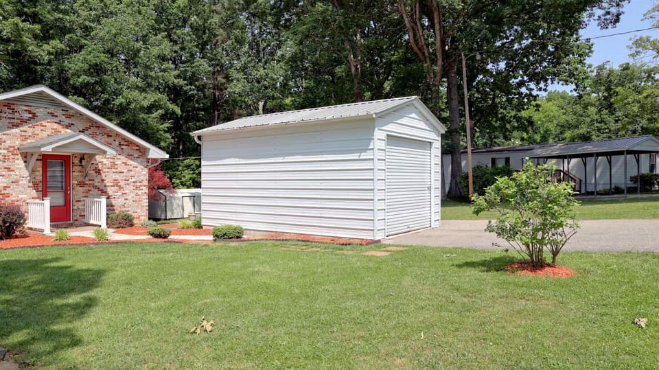 2611 Kings Court, photo 5 of 40