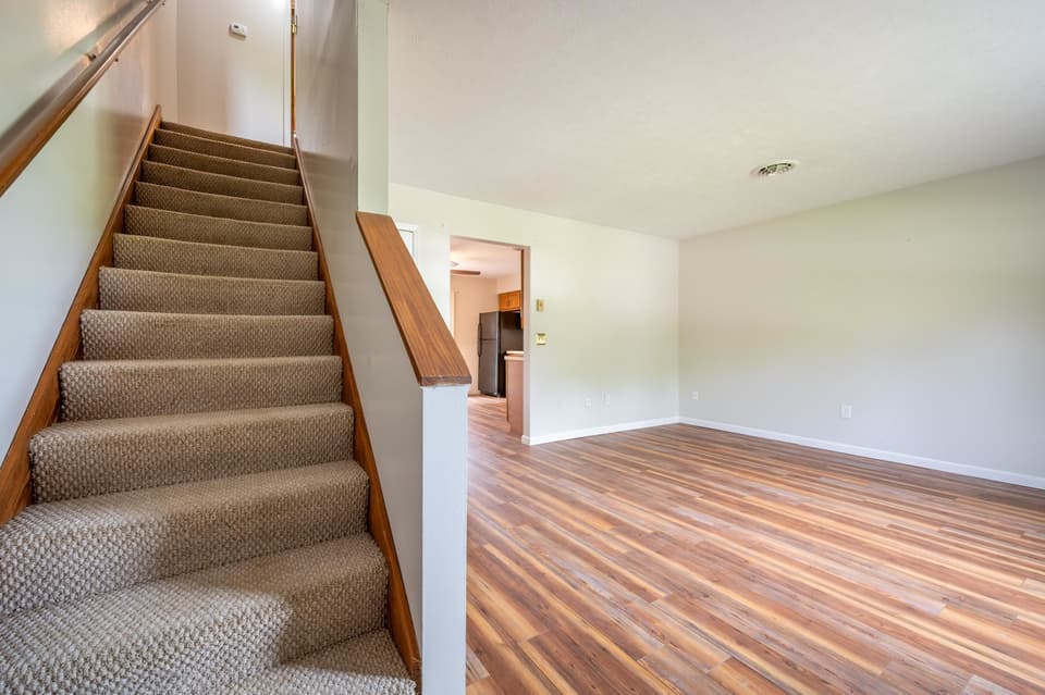 1115 Glen Court Unit B, photo 16 of 40