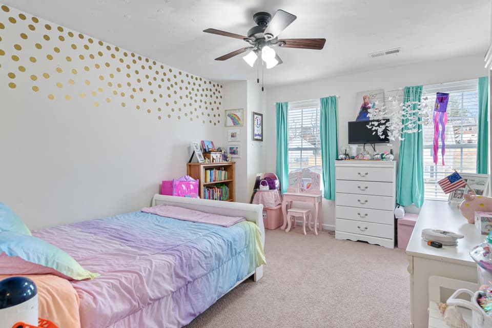 535 Keystone Drive, photo 28 of 40