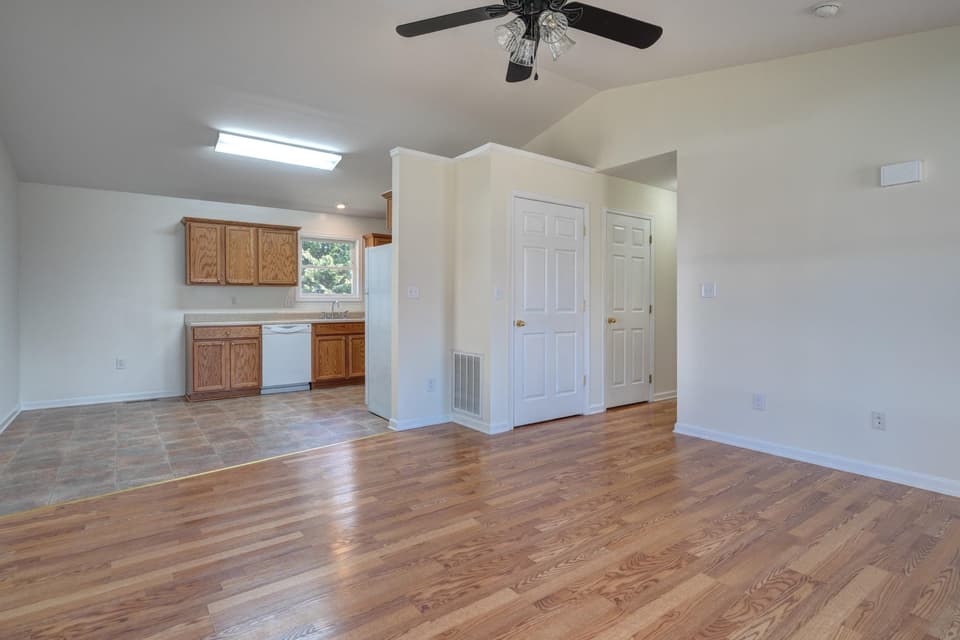 99 Hagan Street, photo 5 of 31