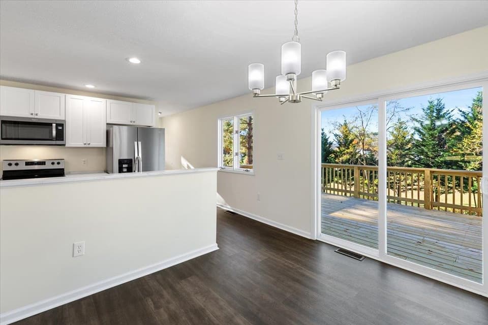 395 Cherokee Drive, photo 32 of 40