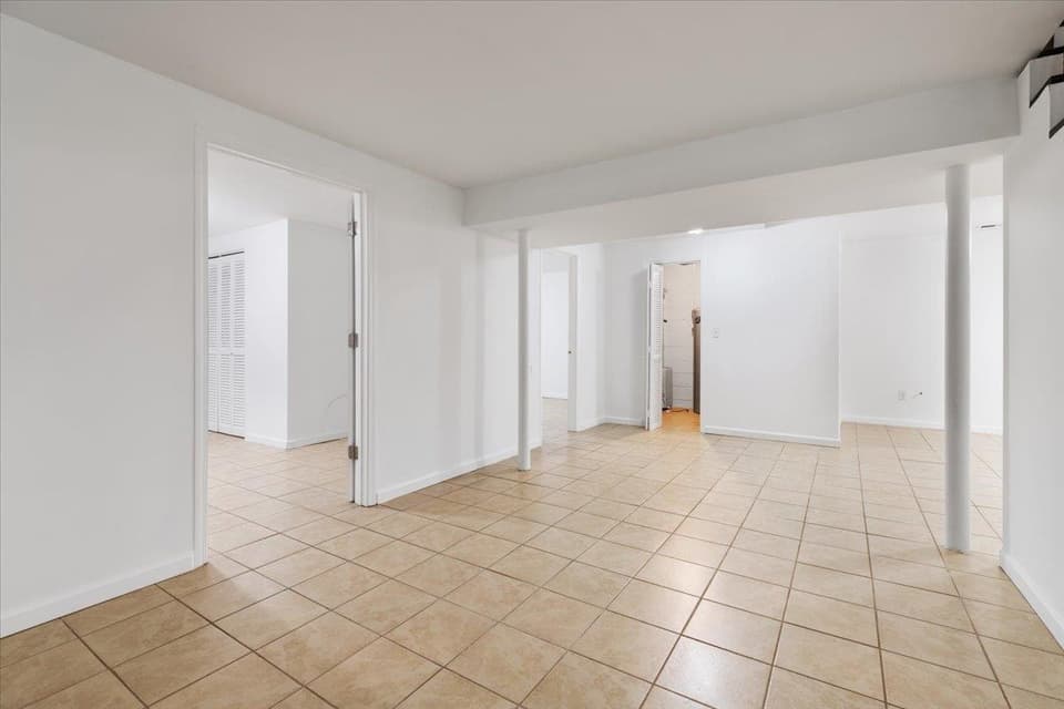 106 Miller Street SE, photo 31 of 40