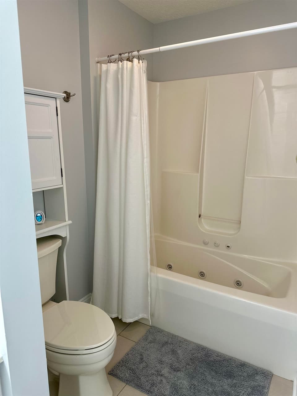 800 Oak Tree Boulevard, photo 40 of 40