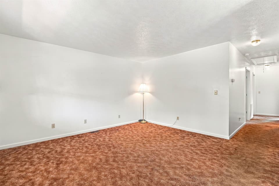 111 Hagan Street NE, photo 11 of 40