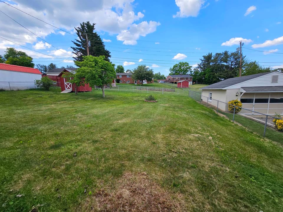950 McHenry Avenue NE, photo 13 of 15