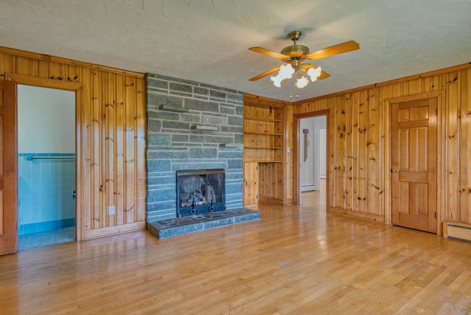 108 Roseland Drive, photo 23 of 40