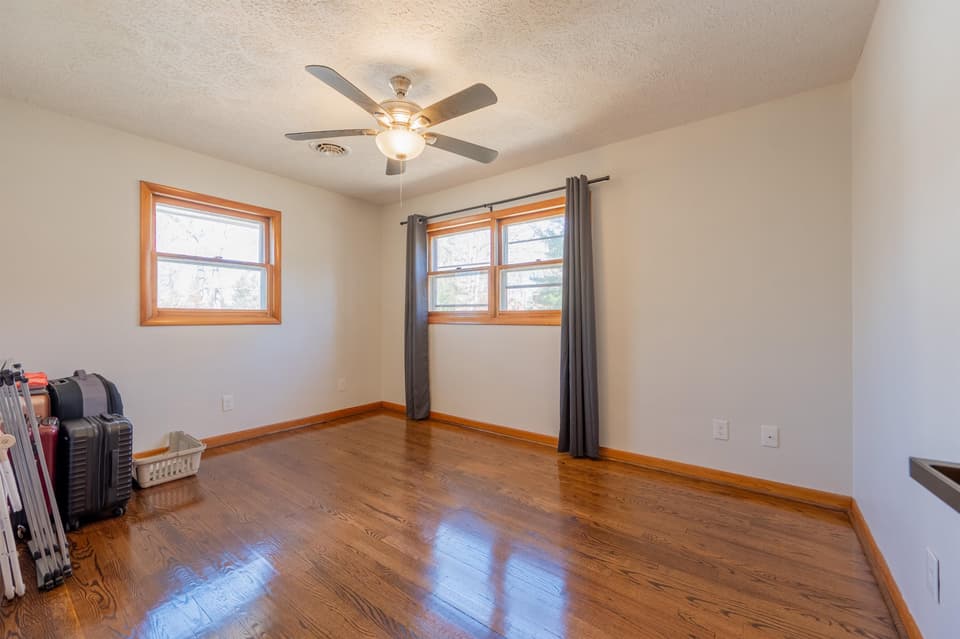 400 Turpin Walk, photo 33 of 40
