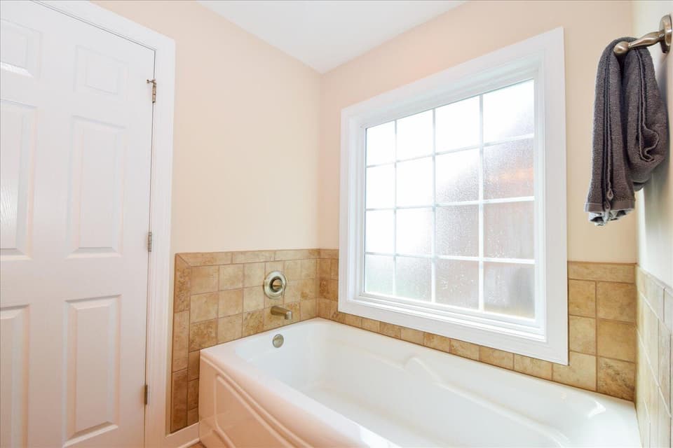 300 Roudabush Dr NW, photo 14 of 38