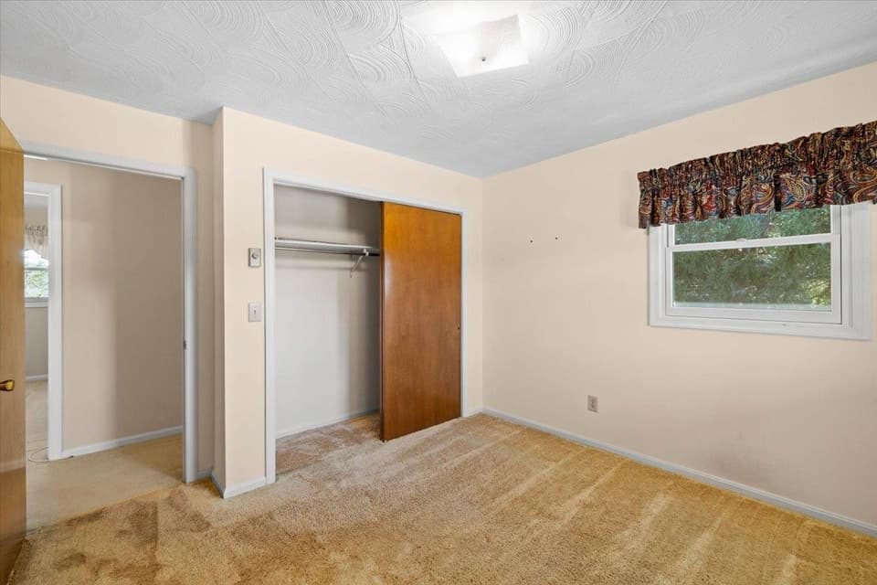380 Walters Drive NW, photo 14 of 23