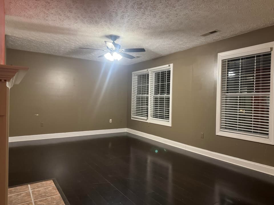 425 Silver Leaf Drive, photo 15 of 29