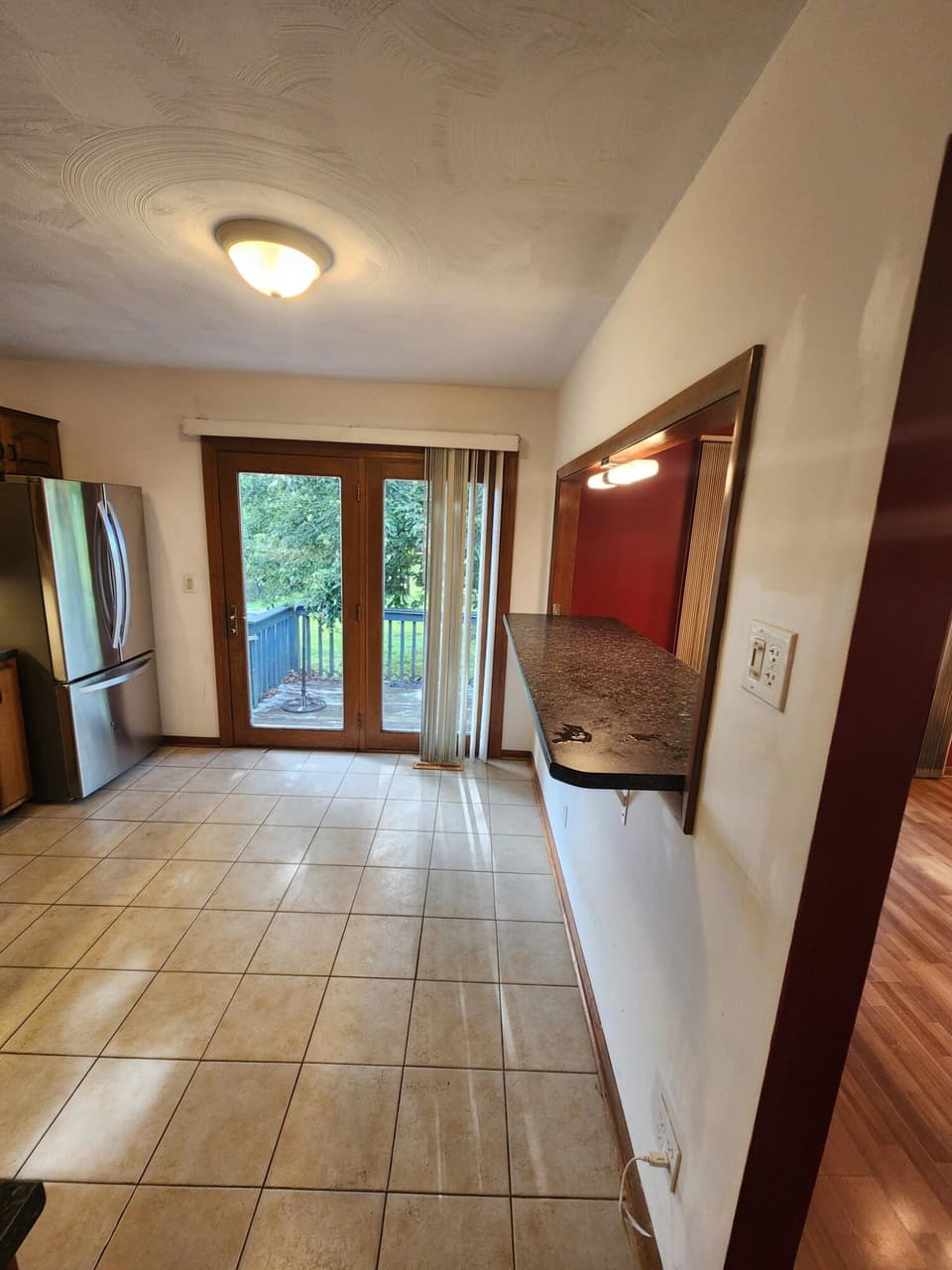 930 Stafford Dr, photo 13 of 39