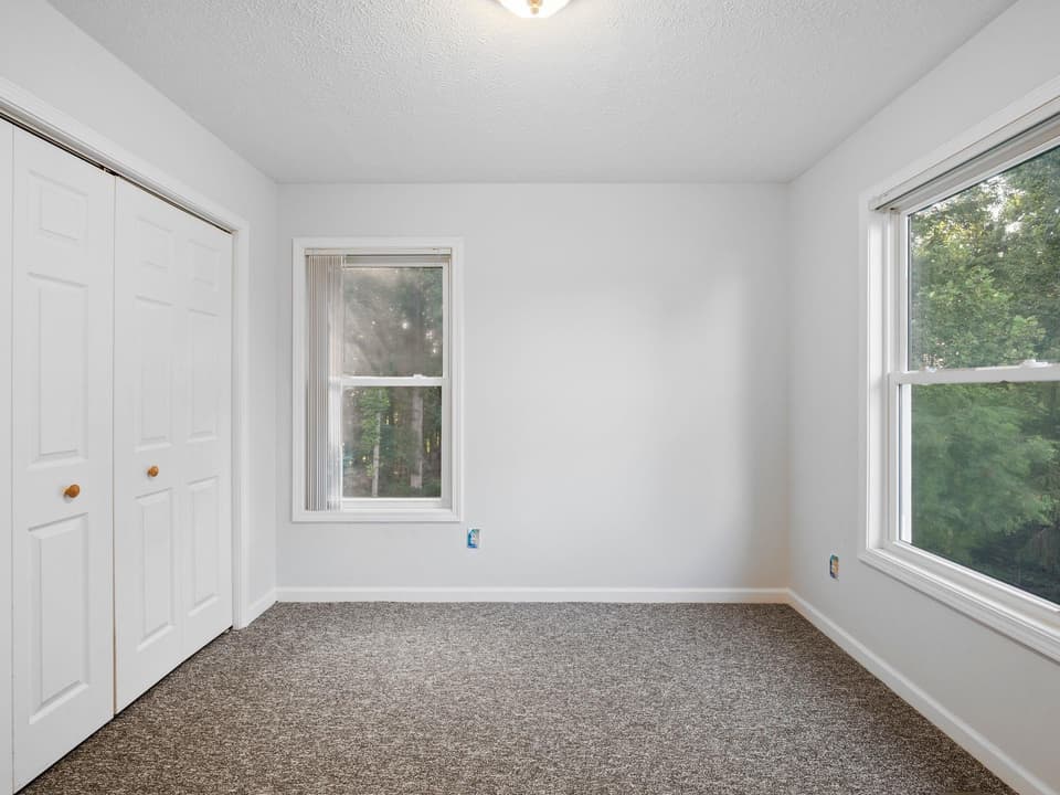 60 Wood Ridge Drive, photo 24 of 40