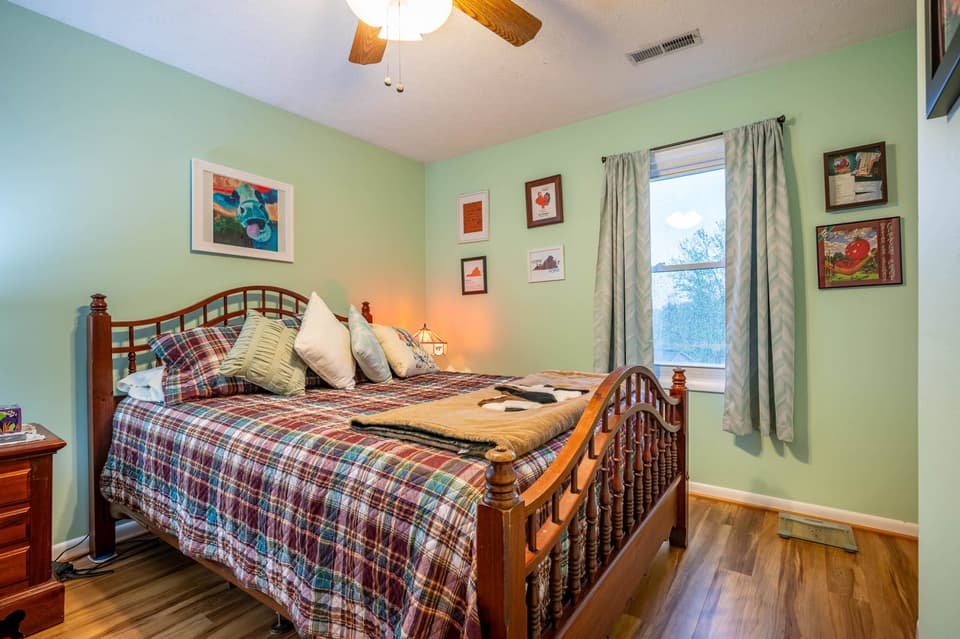 460 Mulberry Drive SW, photo 35 of 40