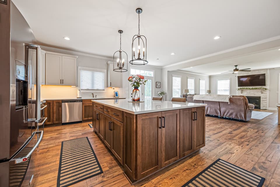 1042 Round Meadow Drive, photo 13 of 40
