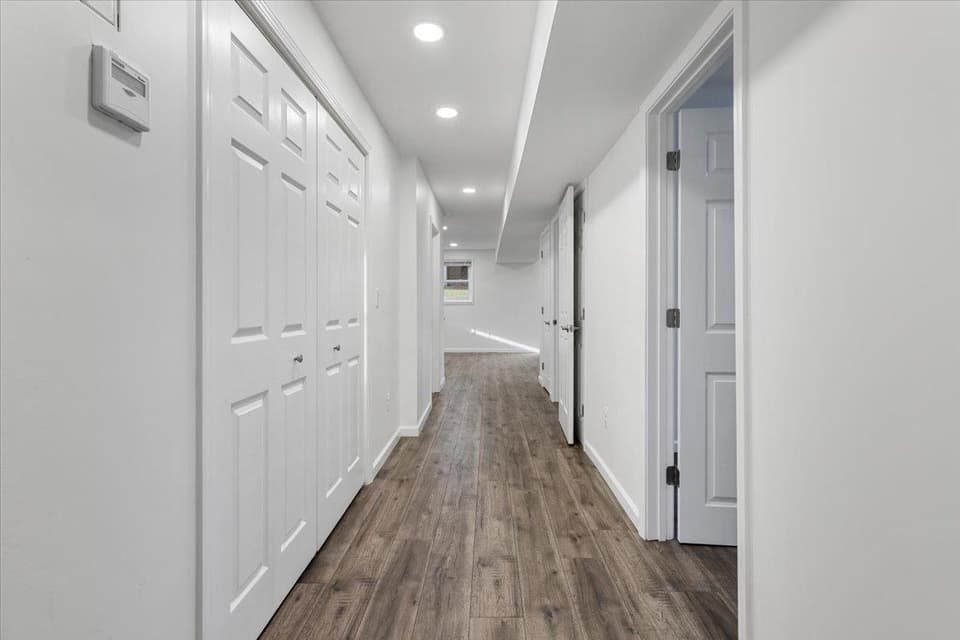 120 SE Howery Street, photo 34 of 40