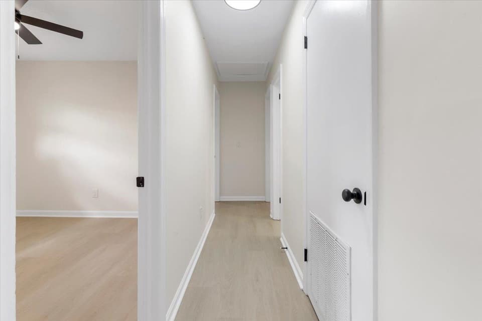 235 Lucas Street NE, photo 13 of 20