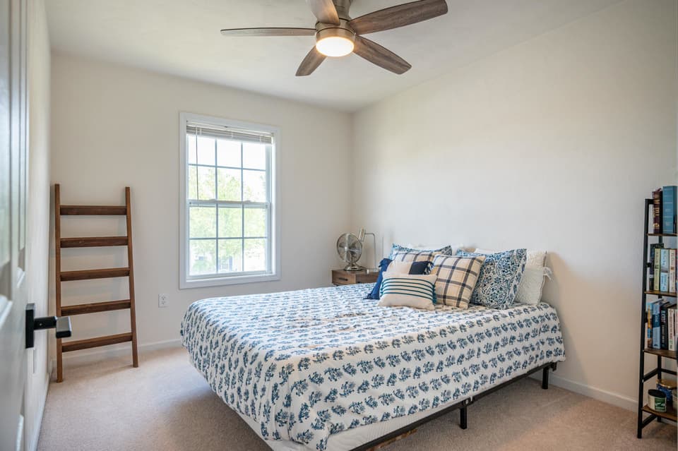 200 Wistaria Drive, photo 15 of 34