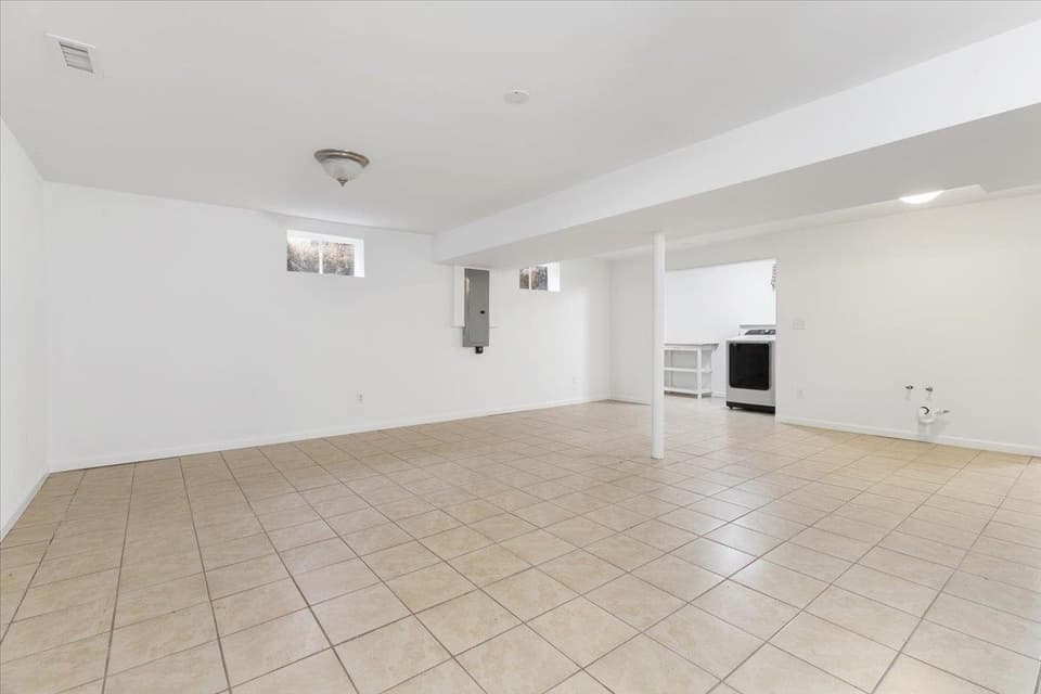 106 Miller Street SE, photo 40 of 40