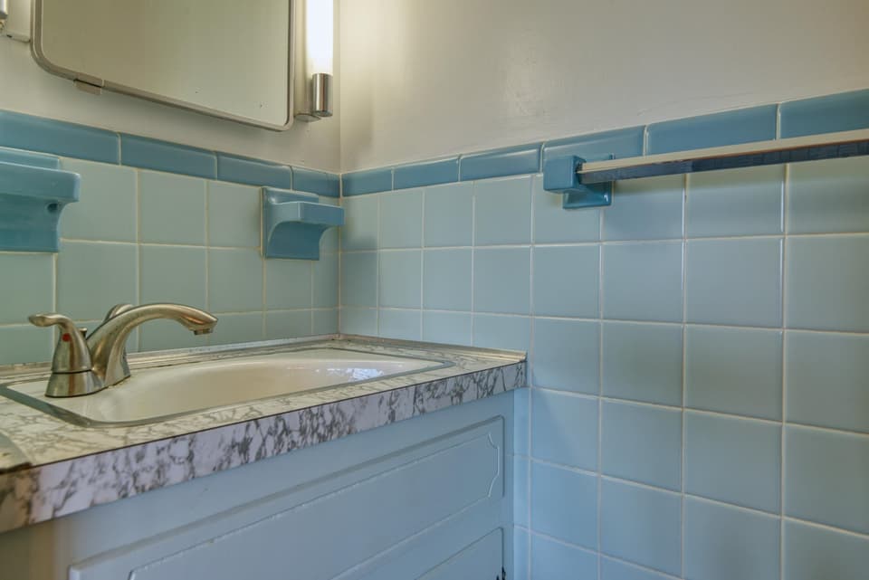 108 Roseland Drive, photo 28 of 40