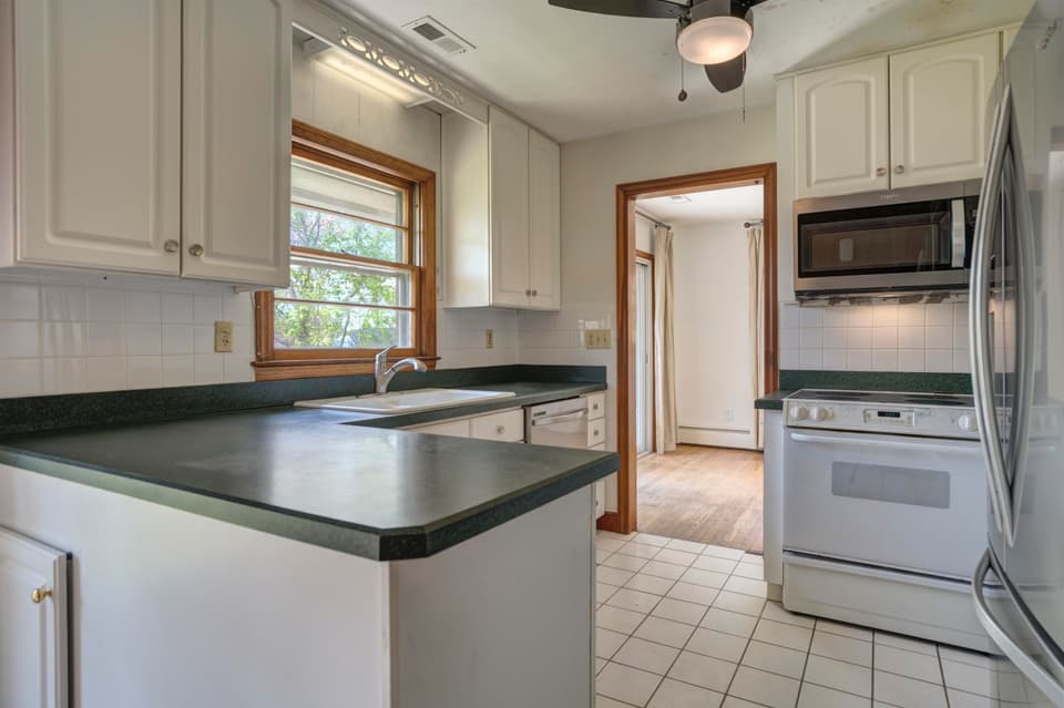 345 Overhill Road, photo 19 of 40