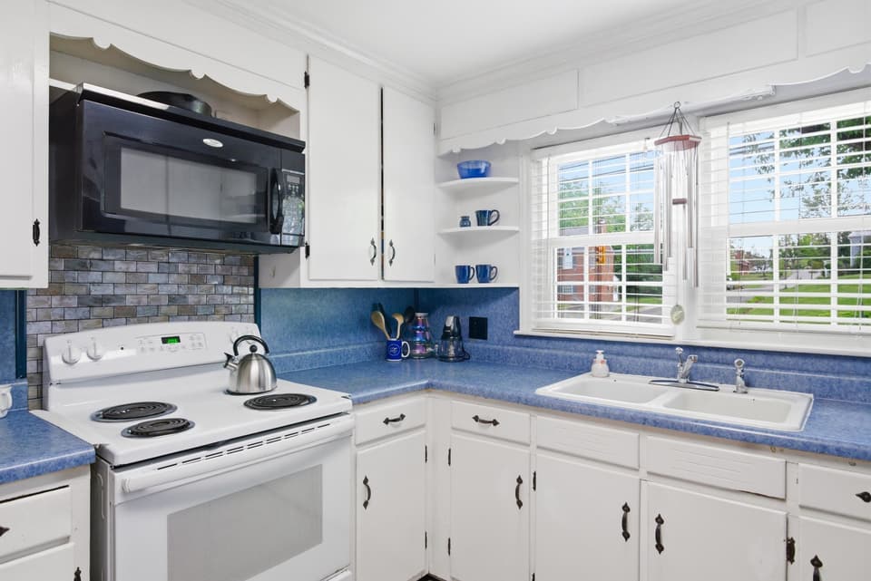 705 W Main Street, photo 14 of 40