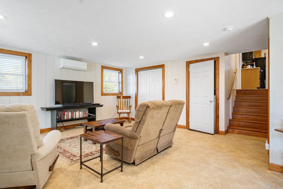 505 Willow Drive, photo 31 of 40
