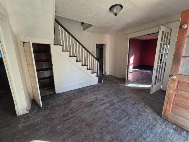 295 Depot Street NE, photo 10 of 37