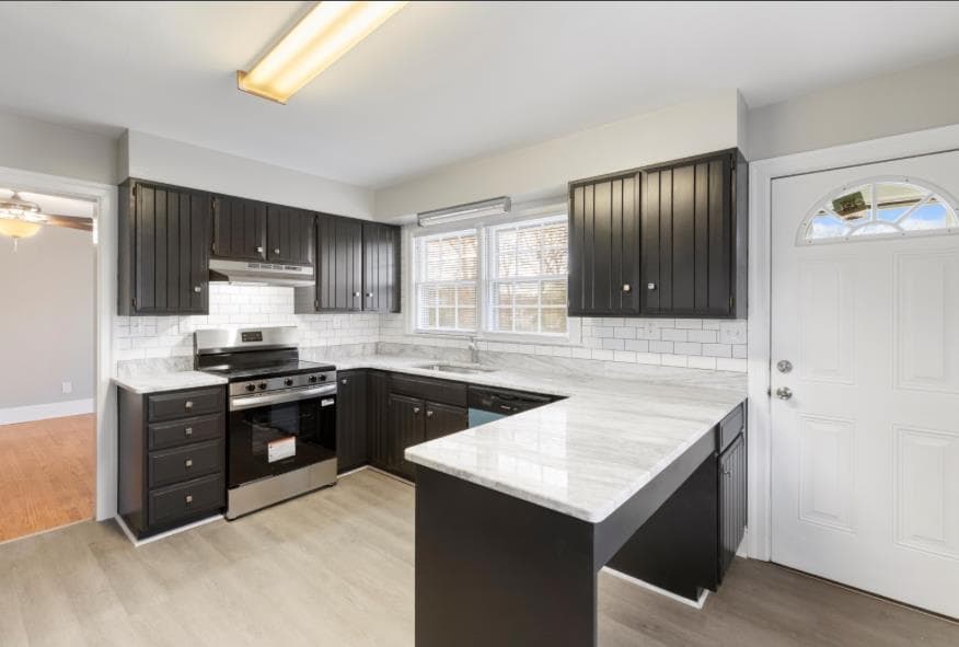 215 Overhill Road, photo 17 of 40