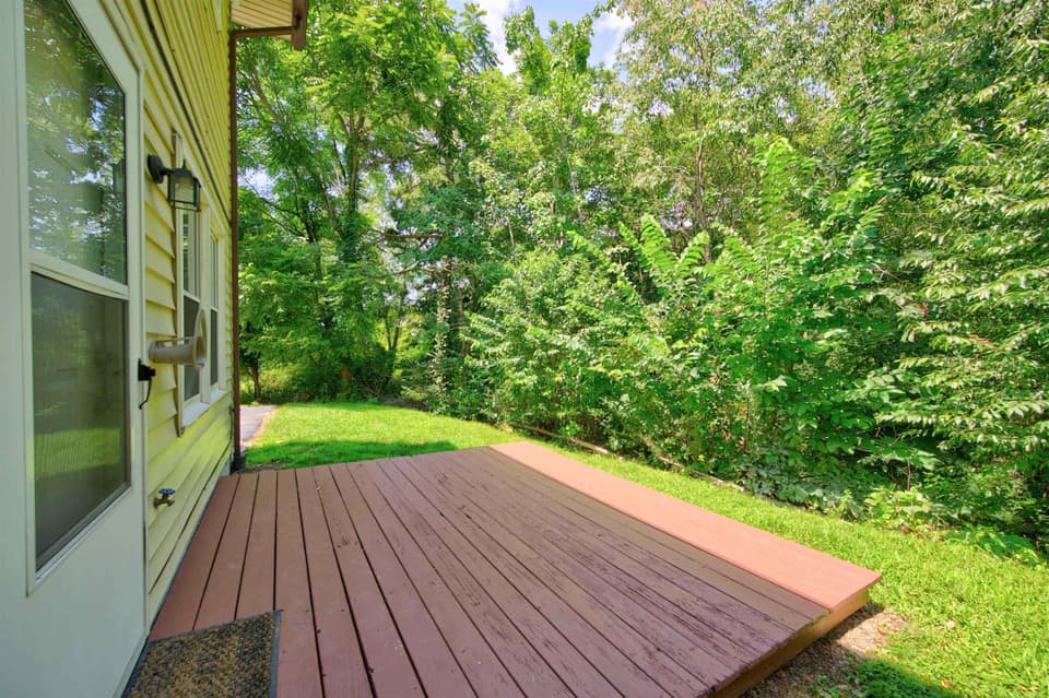 1548 Gallimore Street, photo 8 of 40