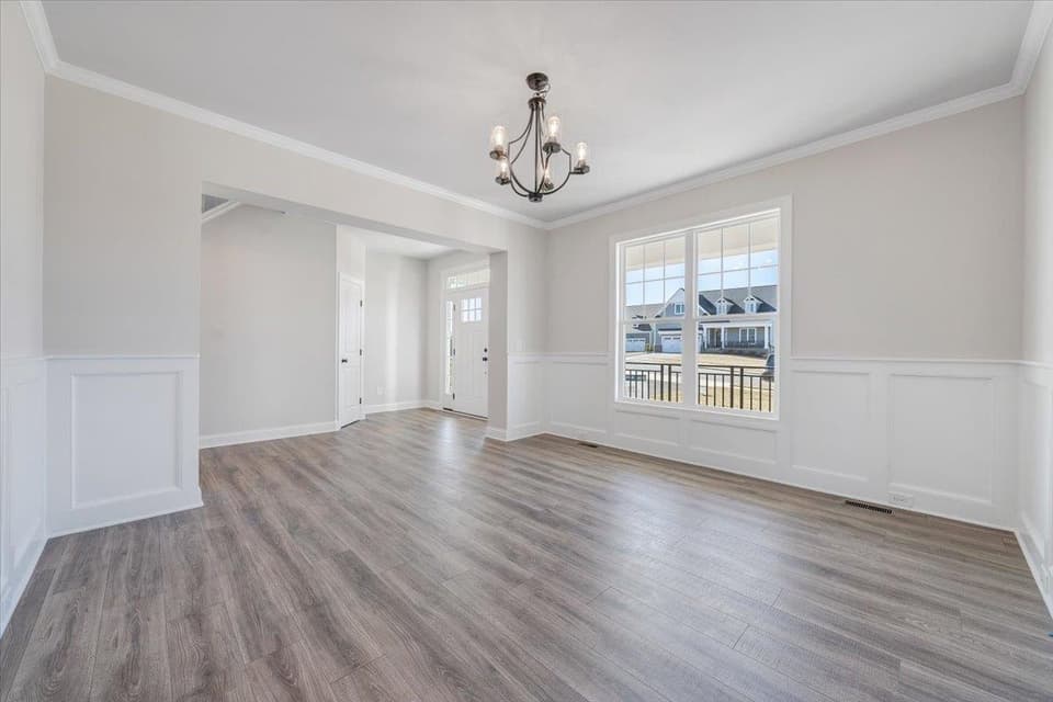 985 Round Meadow Drive, photo 12 of 40