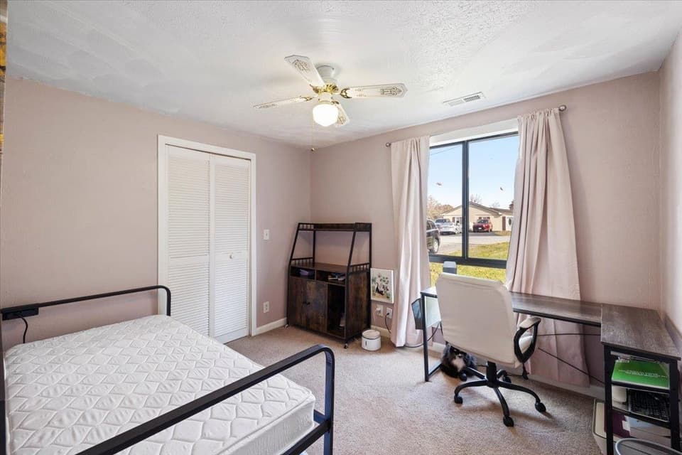 625 Curtis Drive, photo 18 of 32