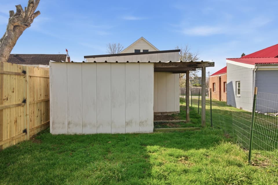 1050 Harless Street NE, photo 30 of 31