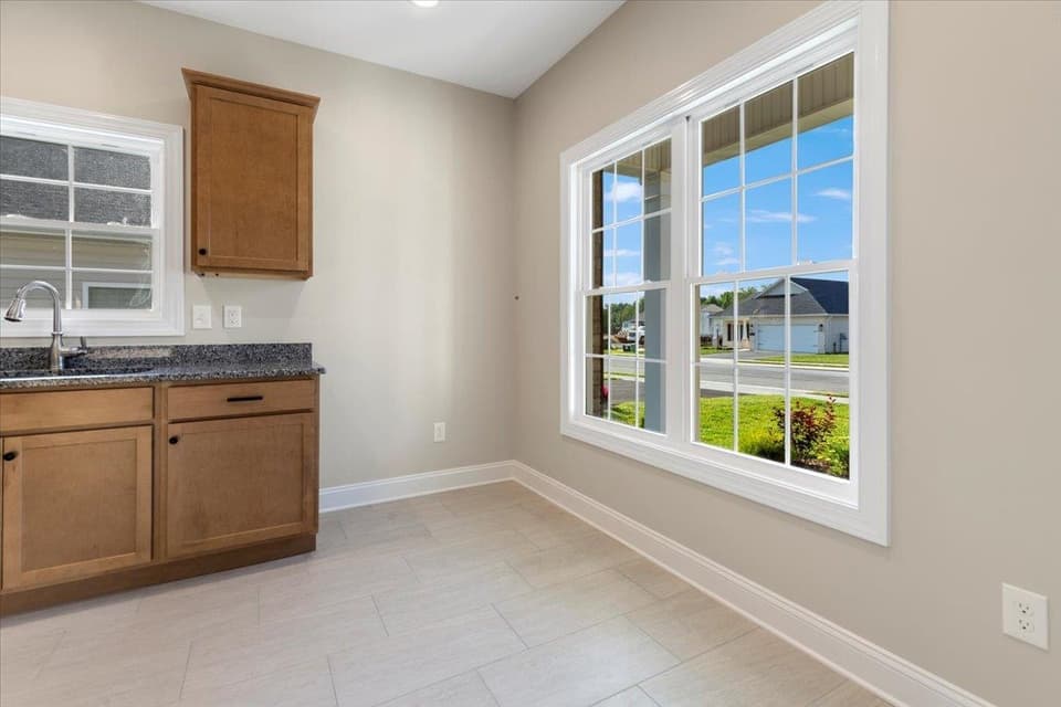 120 Vinnie Avenue NW, photo 5 of 33