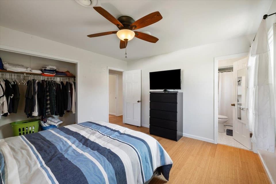 870 Cambria Street NW, photo 22 of 40