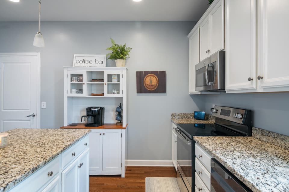 500 Dew Drop Lane, photo 20 of 40