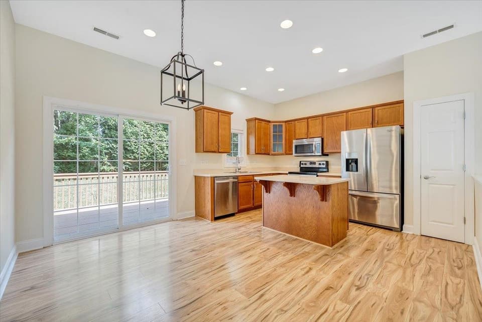 230 Meadow Drive, photo 11 of 40