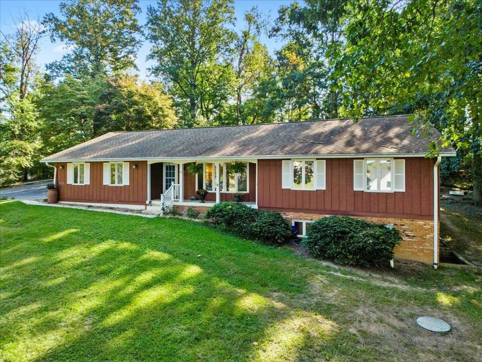 1144 Round Meadow Drive, photo 4 of 40