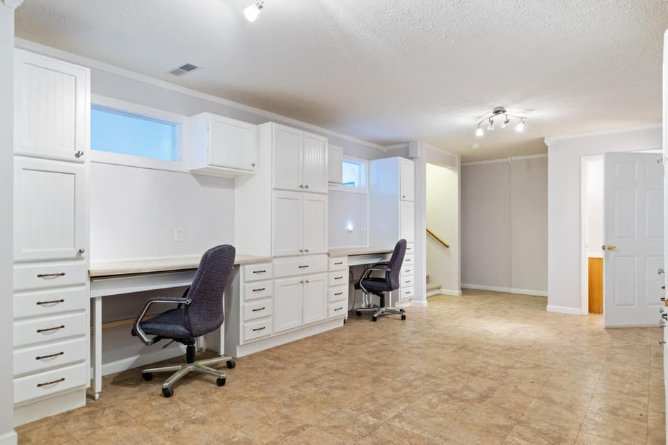135 Justin Lane, photo 6 of 38